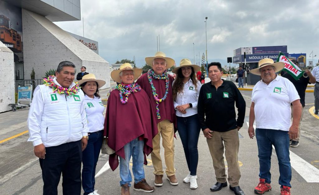 Cálida acogida al Dr. Massé en Arequipa
